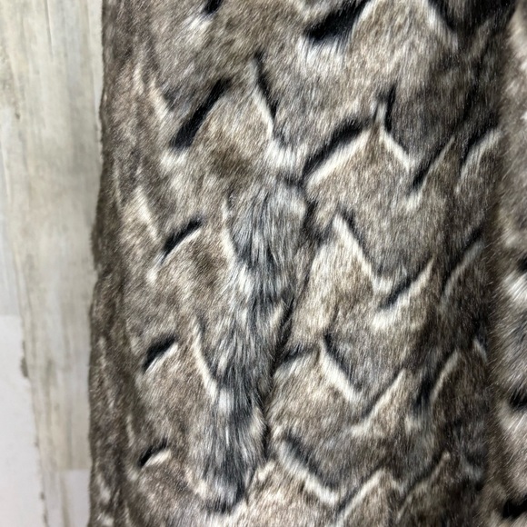 Dennis by Dennis Basso Platinum Faux Fur Coat - Picture 8 of 13